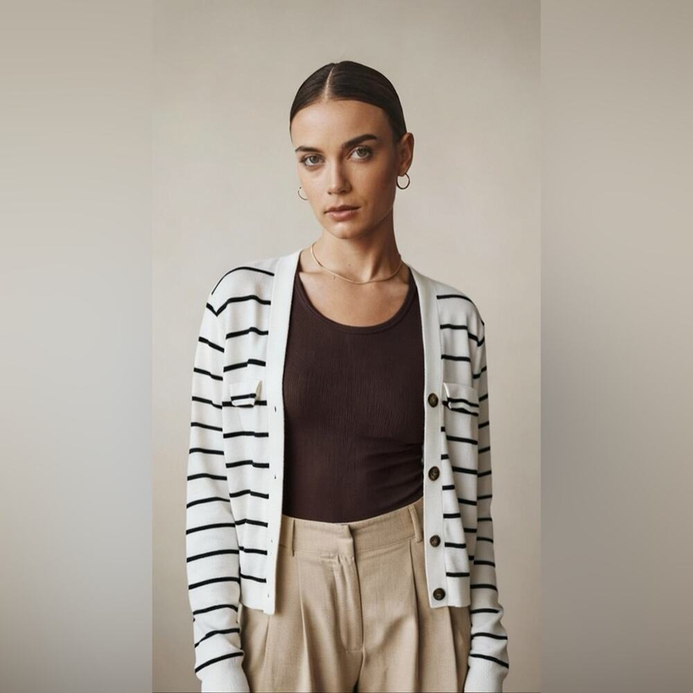 Tahari Size XL Cardigan sweater White Black Stripe Cropped Boxy Business Classy